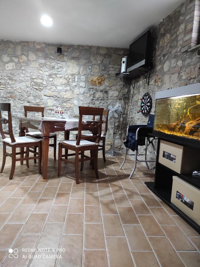Giardino Casa Selciata Apartment Calvi dell' Umbria Ngoại thất bức ảnh